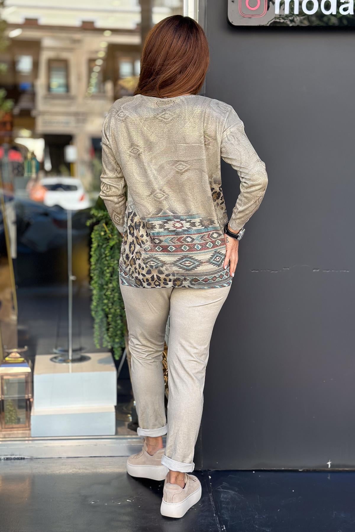 Mandala Desen V Yaka Simli Triko Bej RenkBLUZ