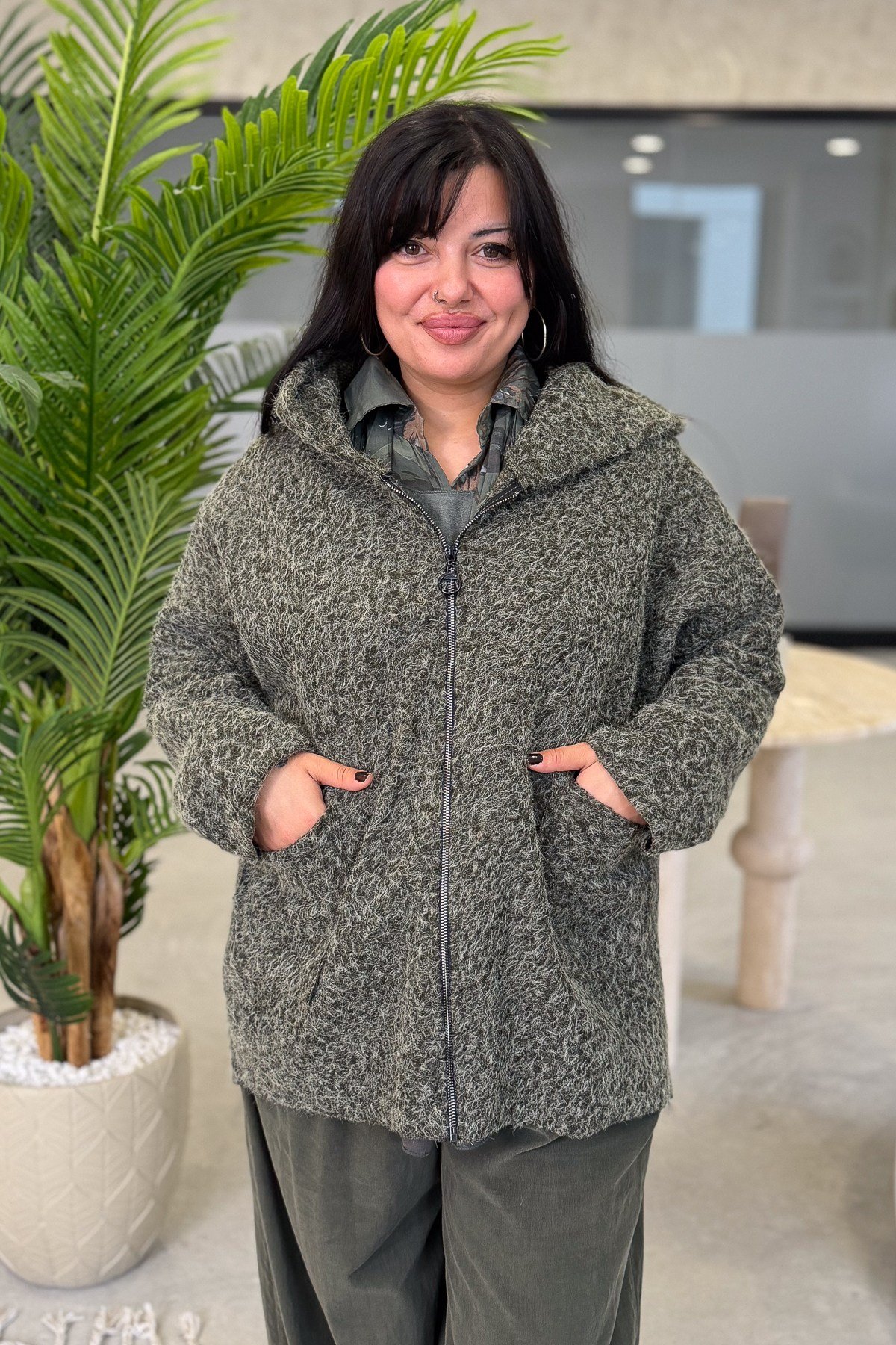 Oversize Kalıp Keçe Kaban Haki RenkMONT & KABAN