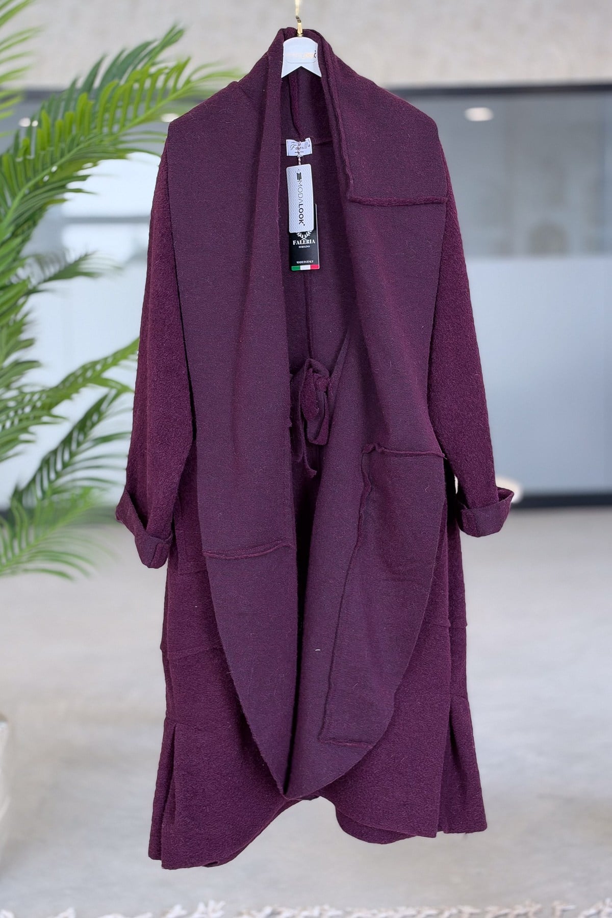 Oversize Kalıp Önden Bağlamalı Uzun Boy Keçe Kaban Bordo RenkMONT & KABAN