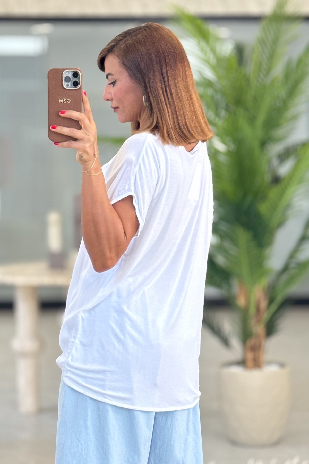 Sallanan Kız Desenli Viskon Tshirt Mavi RenkBLUZ