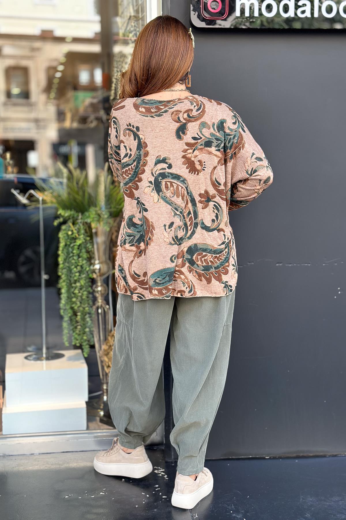 Simli Şal Desen V Yaka Triko Camel RenkBLUZ