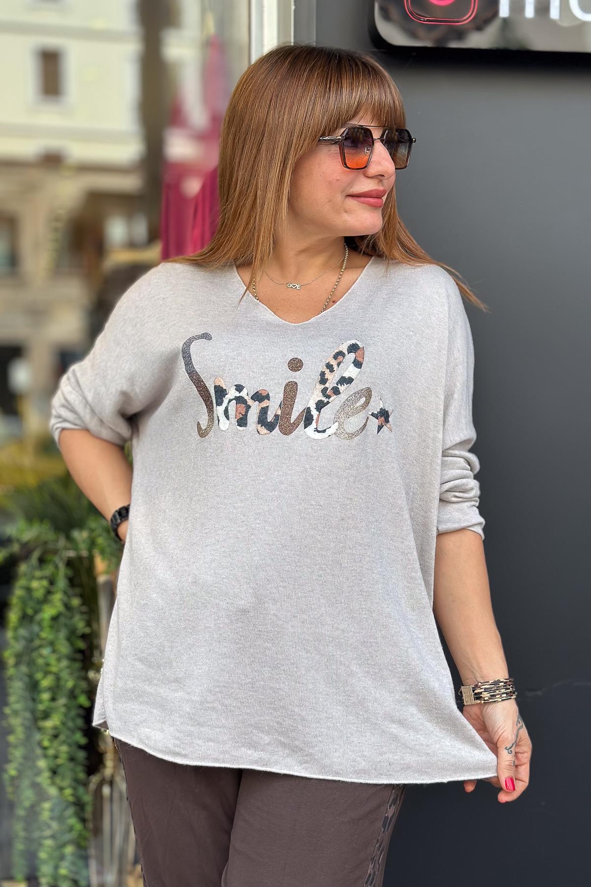 Smile Yazı Detaylı V Yaka İnce Triko Bej RenkBLUZ