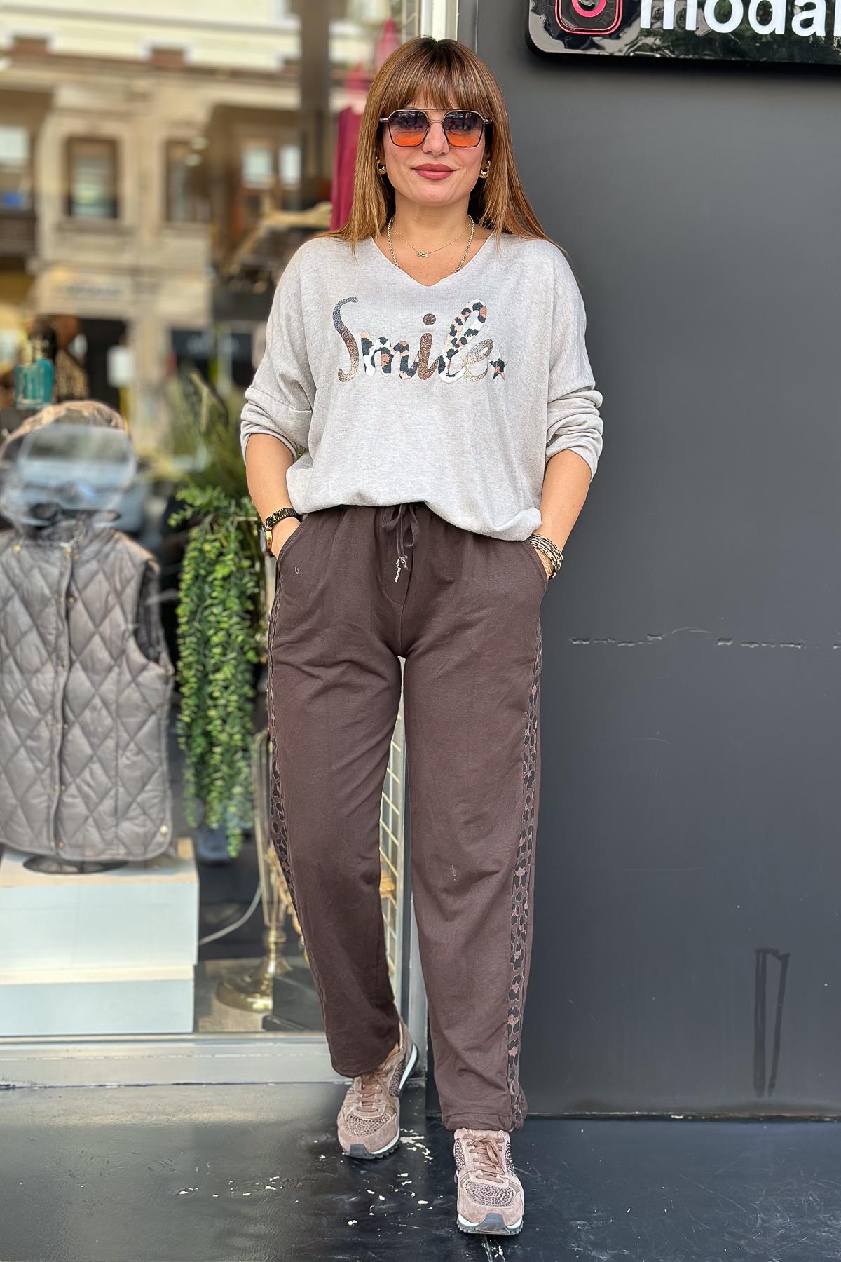 Smile Yazı Detaylı V Yaka İnce Triko Bej RenkBLUZ