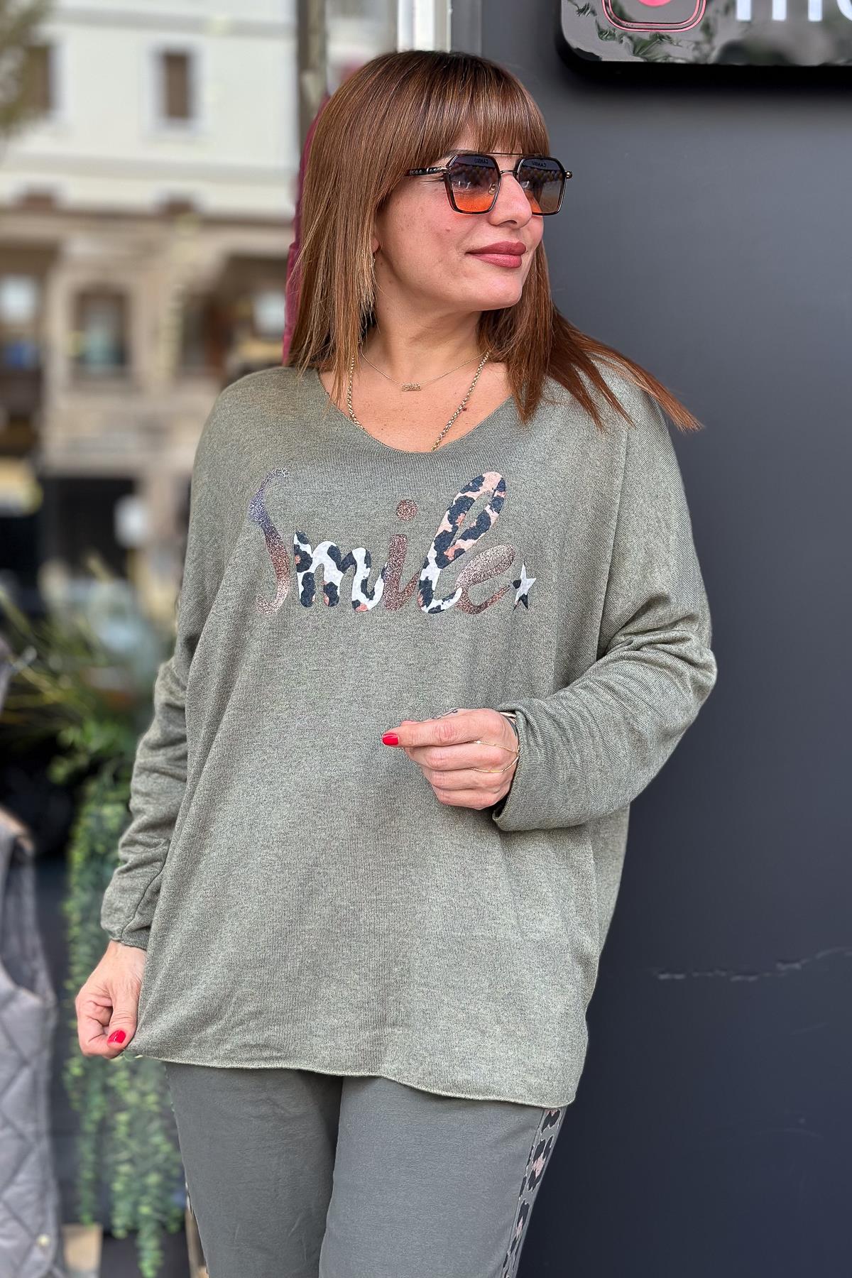 Smile Yazı Detaylı V Yaka İnce Triko Haki RenkBLUZ