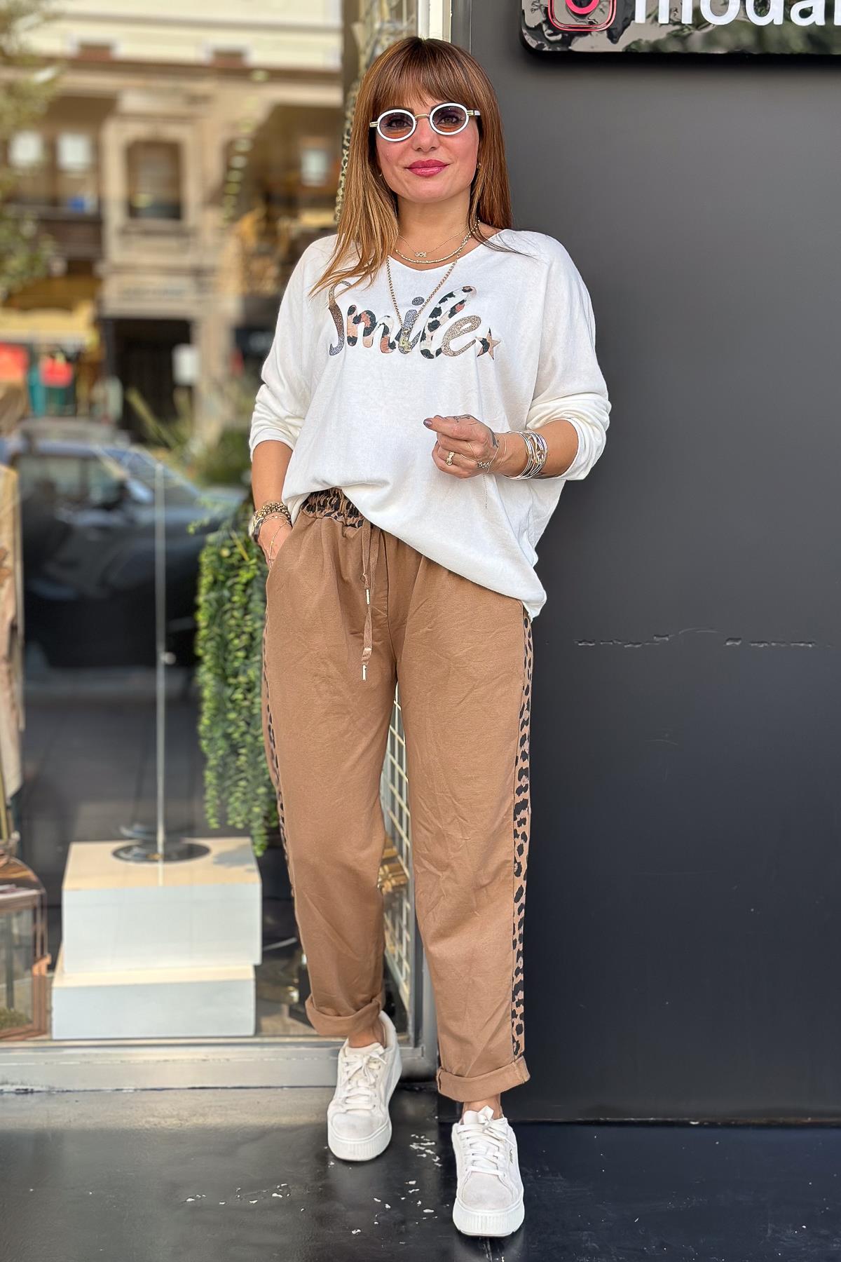 Smile Yazı Detaylı V Yaka İnce Triko Krem RenkBLUZ