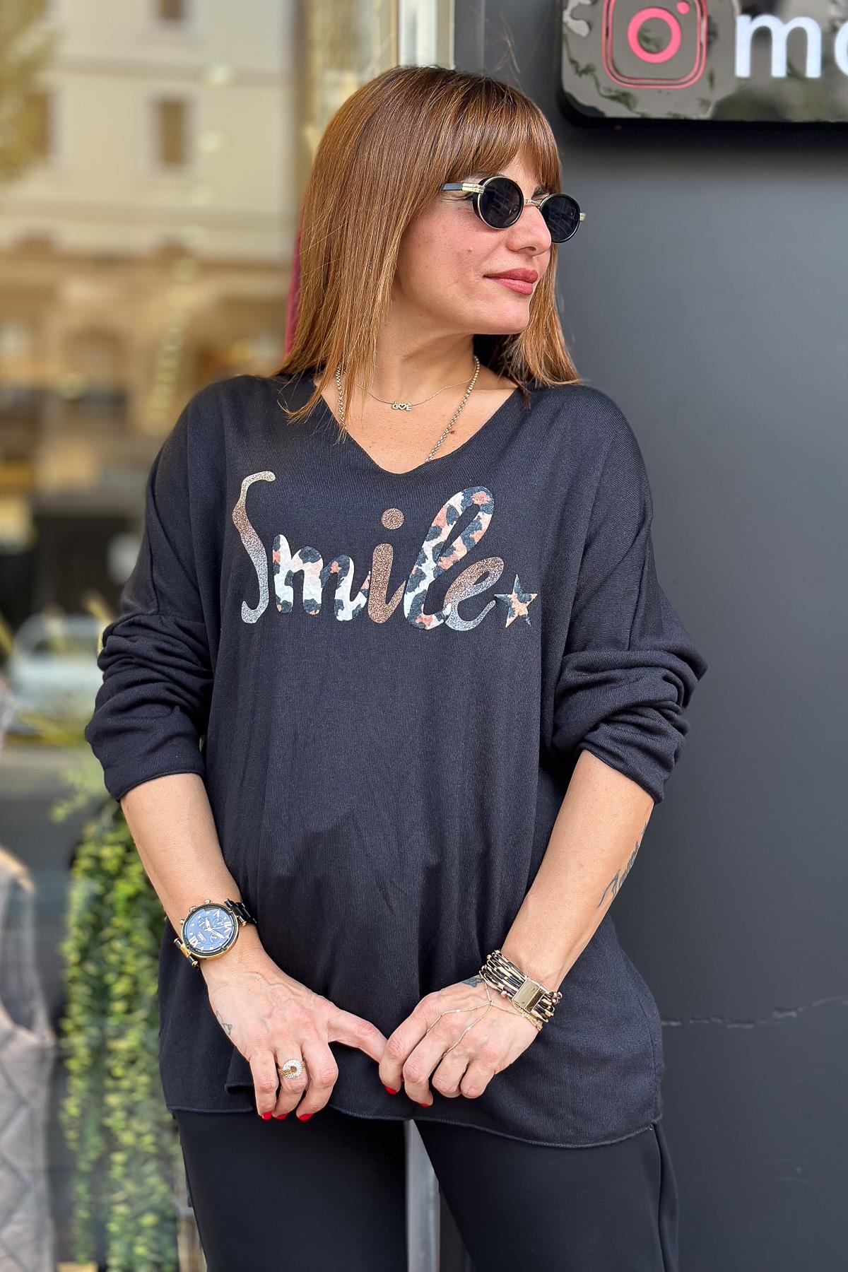 Smile Yazı Detaylı V Yaka İnce Triko Siyah RenkBLUZ