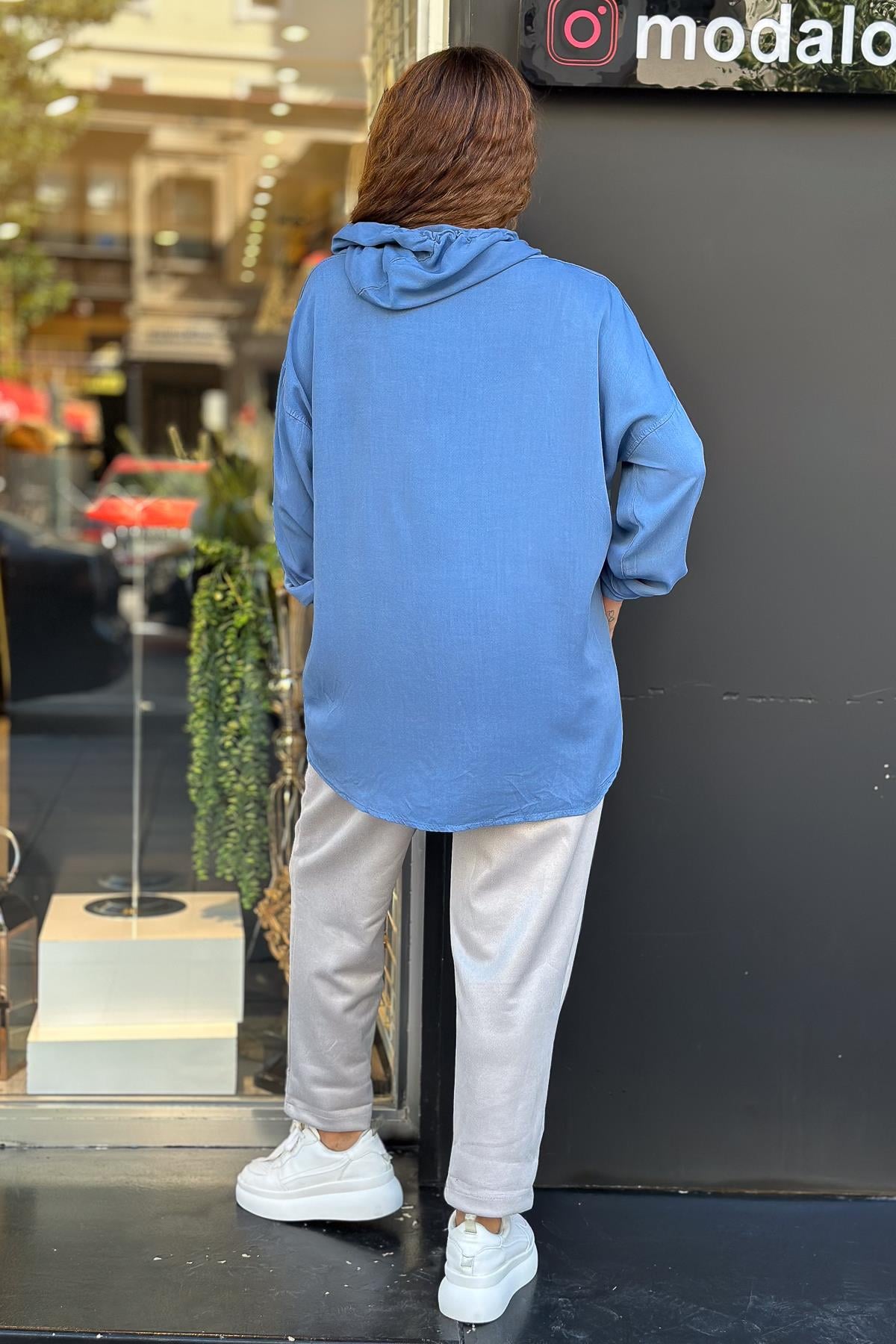 Taş Detaylı Kapüşonlu Viskon Bluz İndigo RenkBLUZ