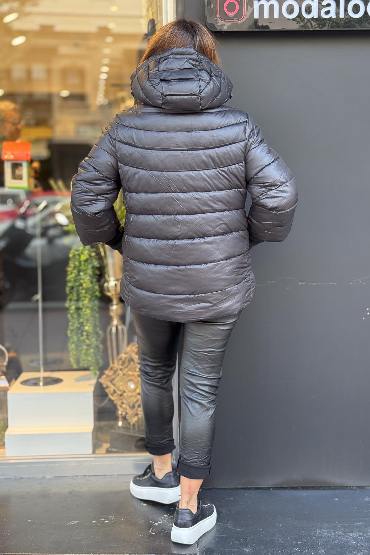 Triko Kol Detaylı Şişme Mont Siyah RenkMONT & KABAN