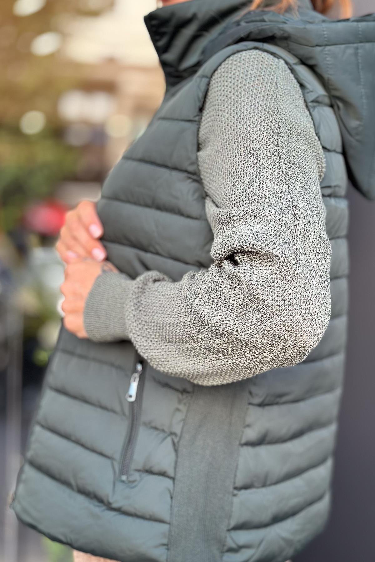 Yan Tarafı Triko Detaylı Anorak Yelek Yeşil RenkYELEK
