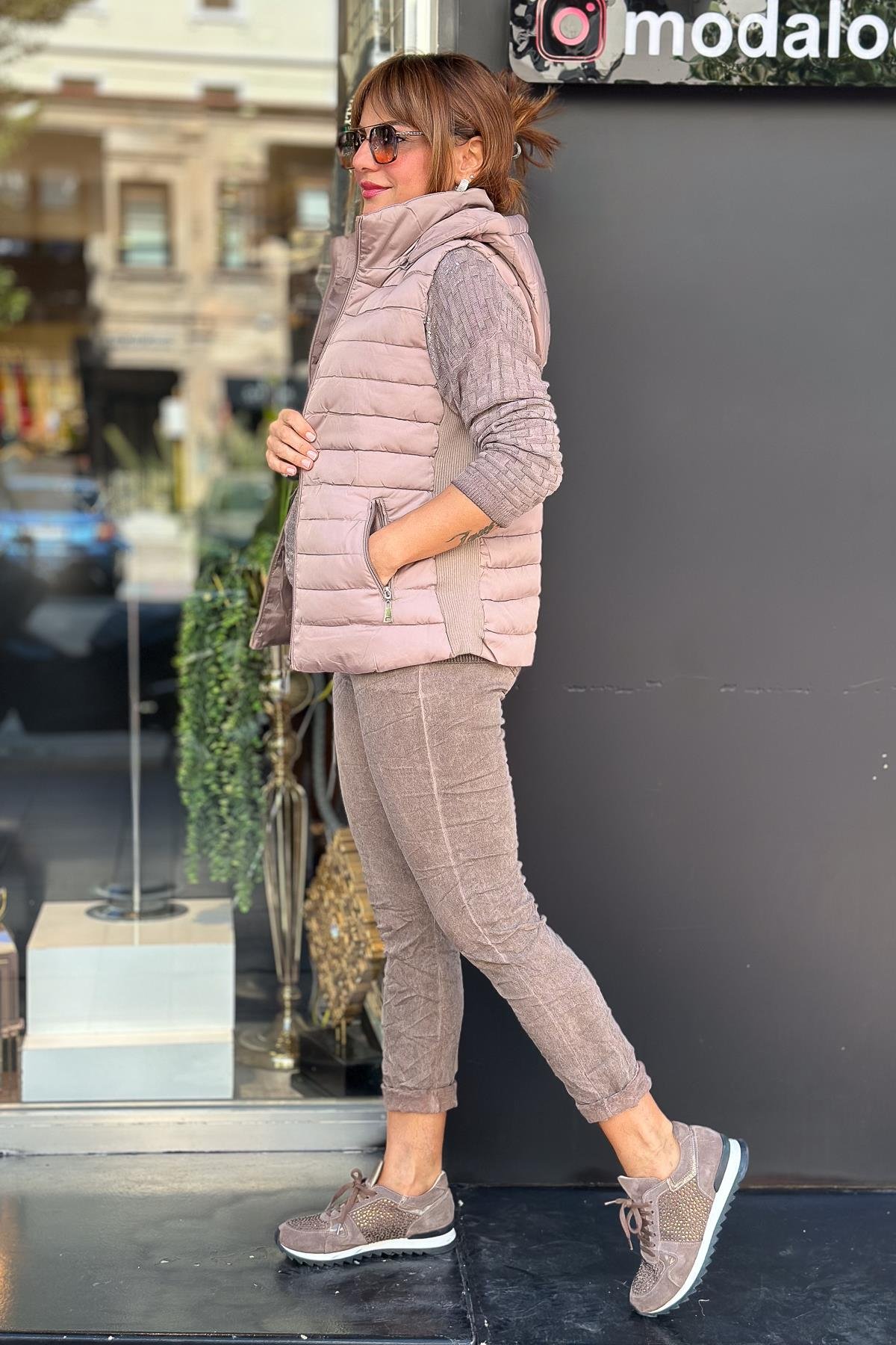 Yan Tarafı Triko Detaylı Anorak Yelek Vizon RenkYELEK