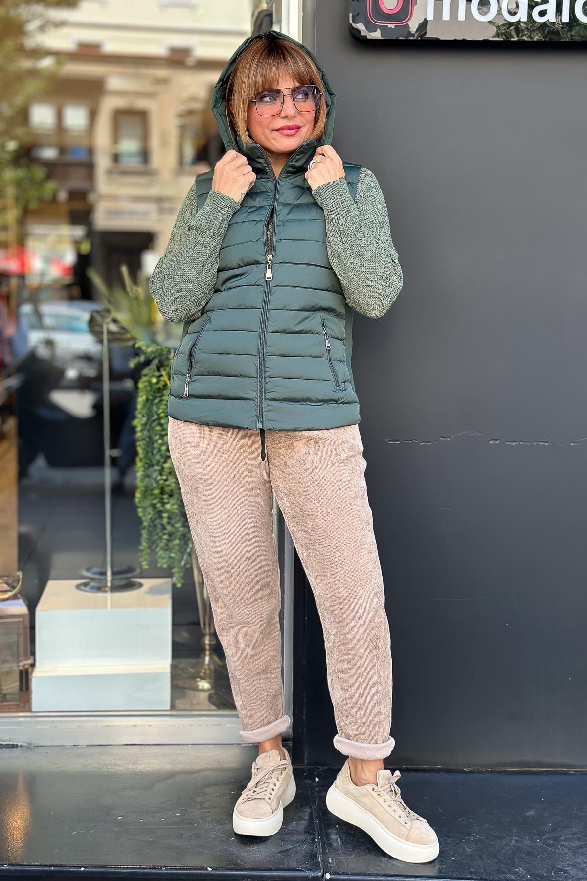Yan Tarafı Triko Detaylı Anorak Yelek Yeşil RenkYELEK