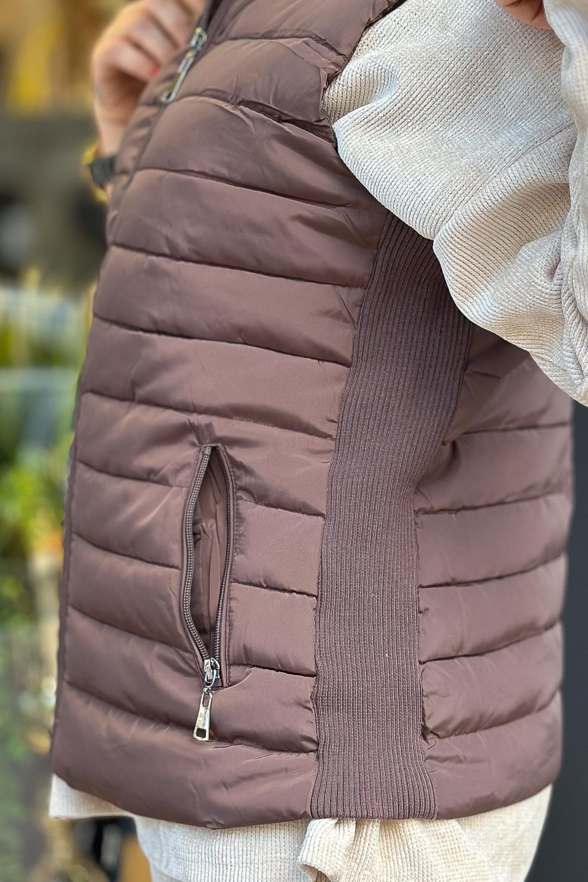 Yan Tarafı Triko Detaylı Anorak Yelek Kahverengi RenkYELEK