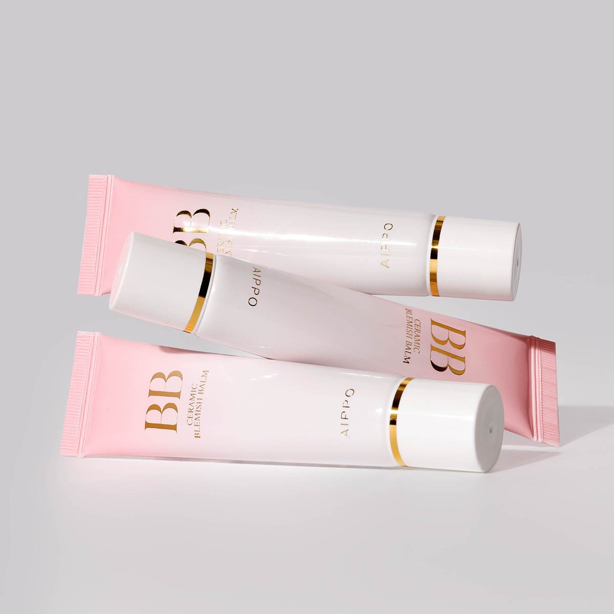 AIPPO Parlak Doğal Bitişli Nemlendirici BB Krem - Ceramic Blemish Balm 30 ML