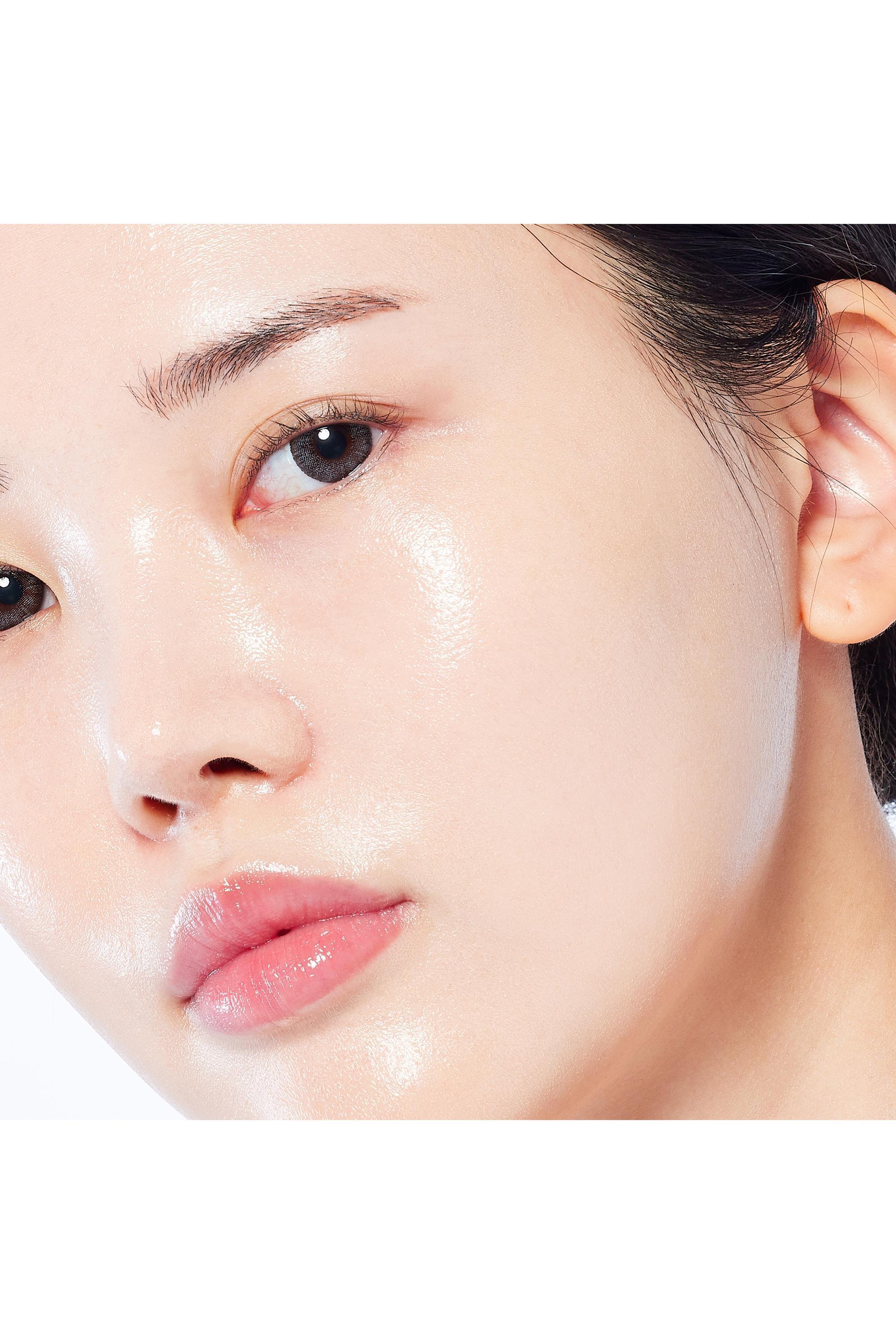 Dearglam -Işıltı Veren Cushion Fondöten Açık Bej- Glow Ampoule Radiance Cushion 21 Light Beige