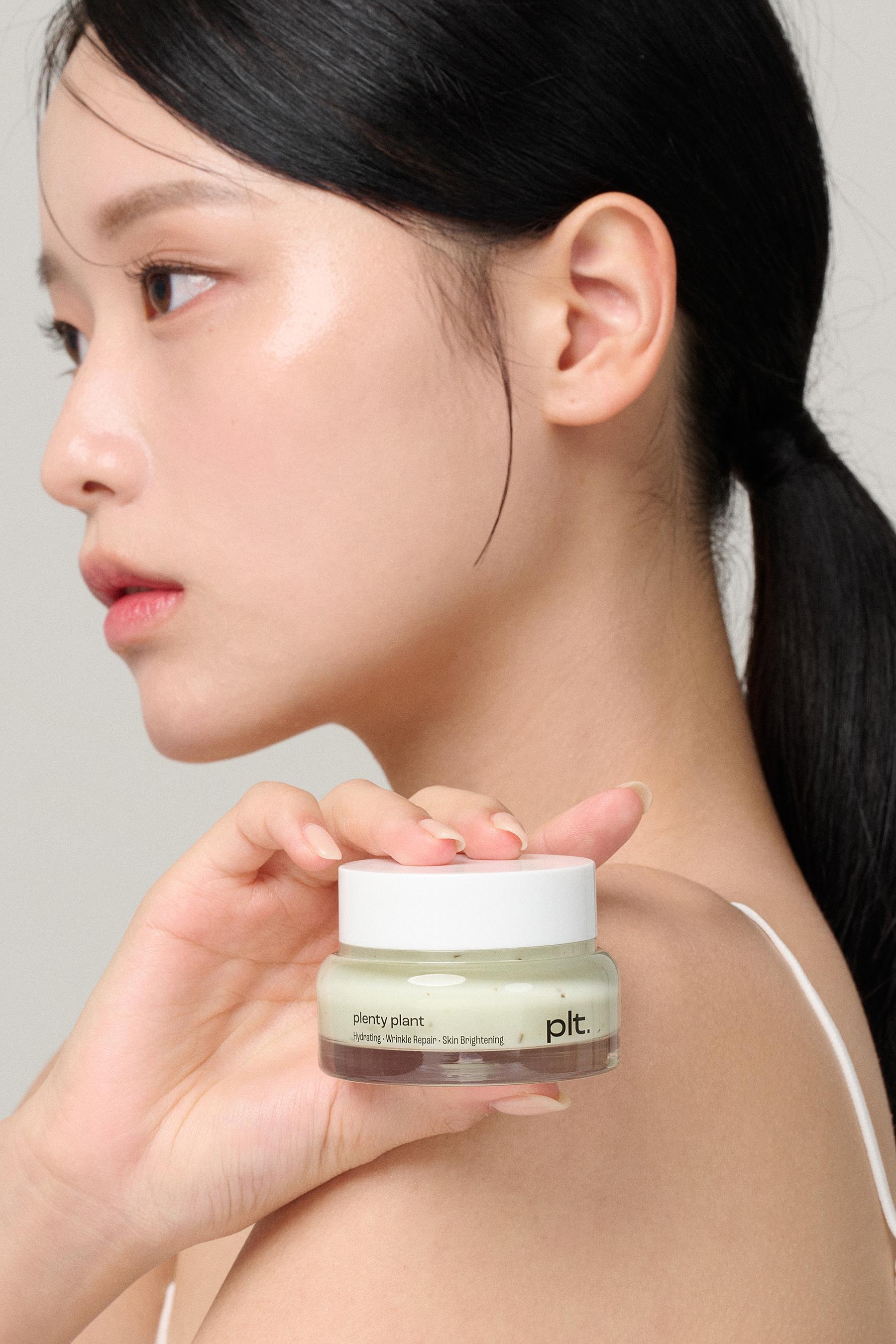 Plenty Plant Melting Leaf Sprout Ginseng Cream
