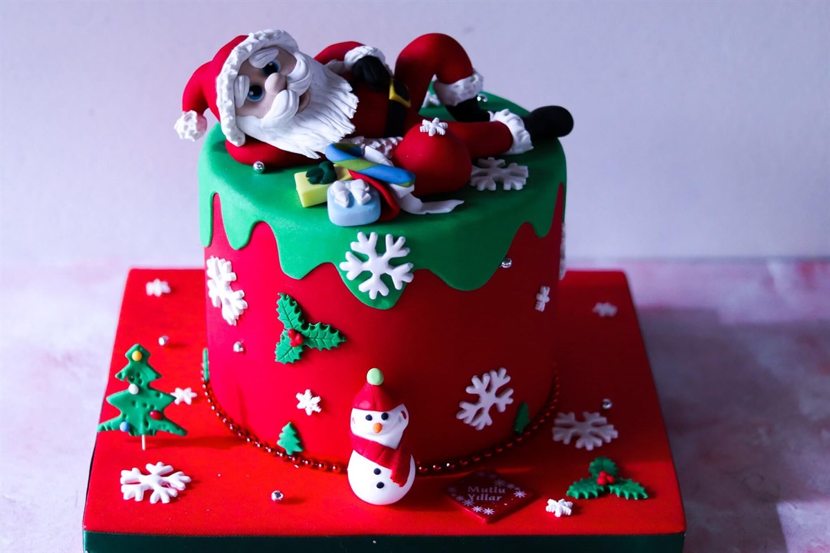 Gümüş Yılbaşı Noel Baba Tasarım Pasta