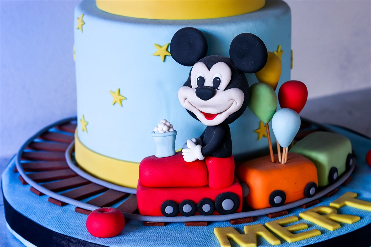 Micky Mouse Tren Sürüyor Tasarım Pasta