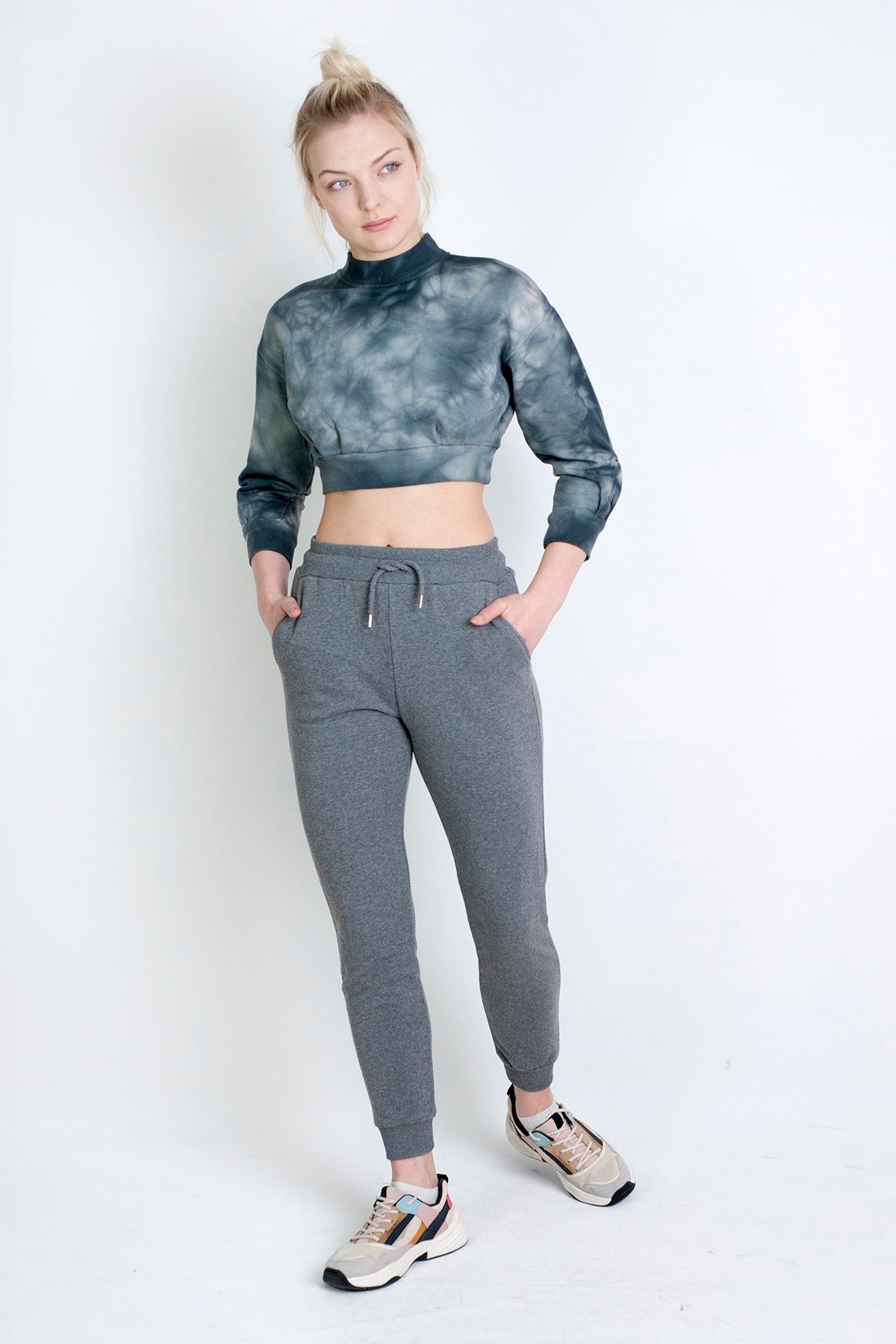 Batik Crop Sweatshirt