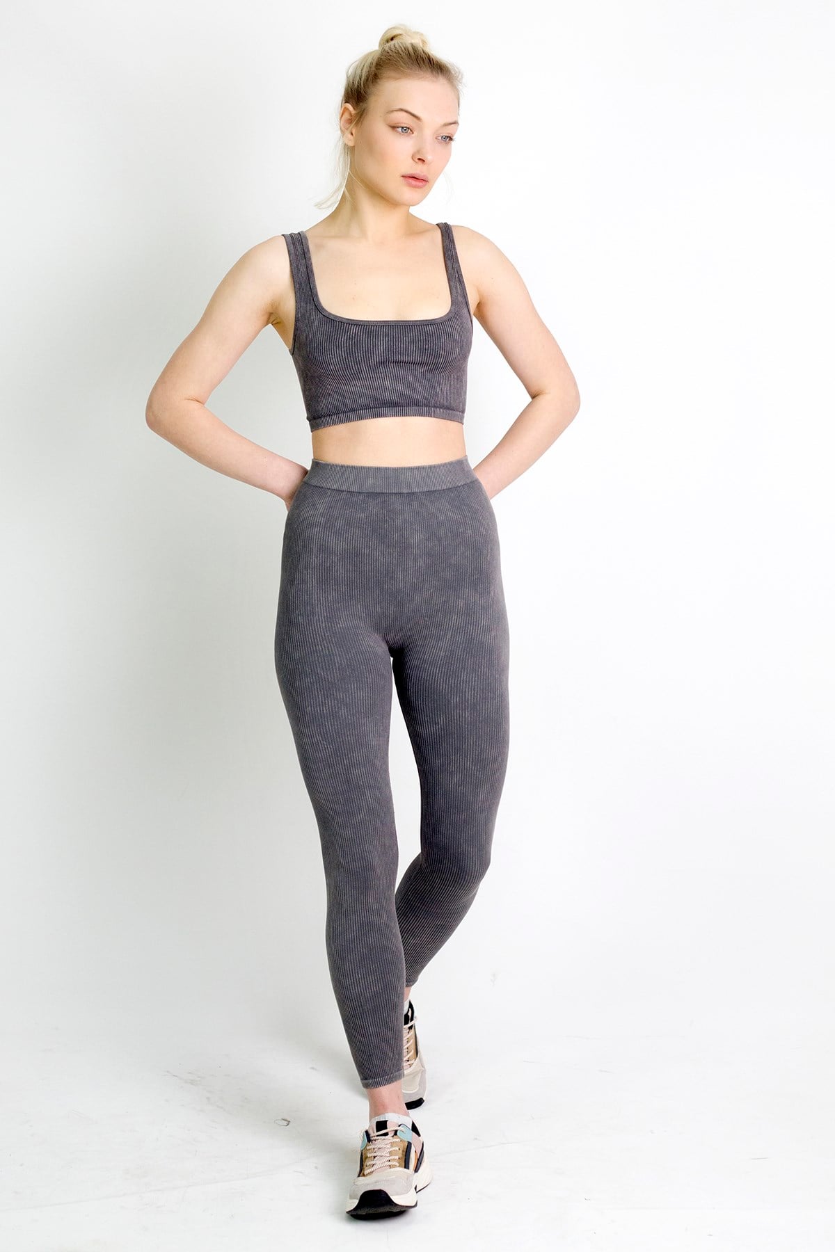 Fitilli Askılı Crop Top Gri