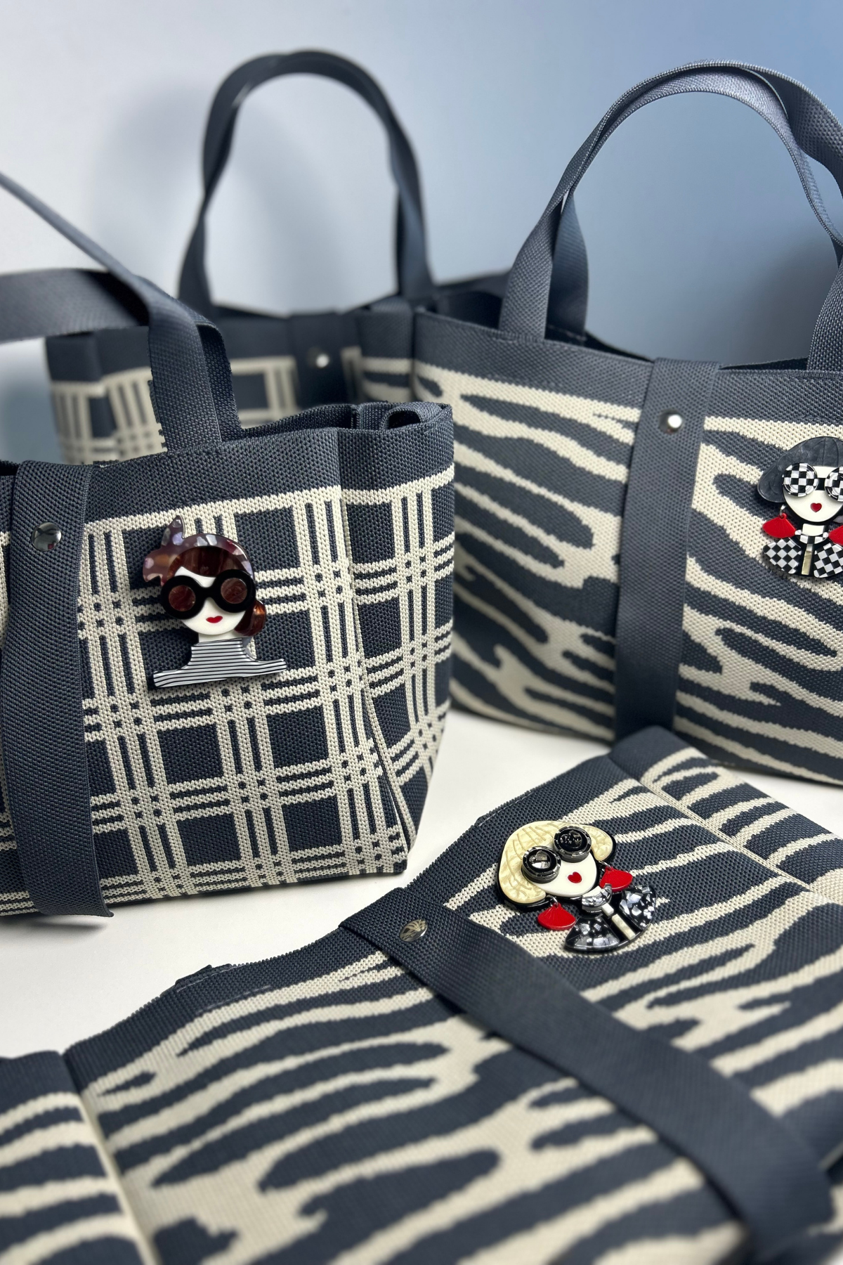 Lisa Gri Zebra Desenli Çanta