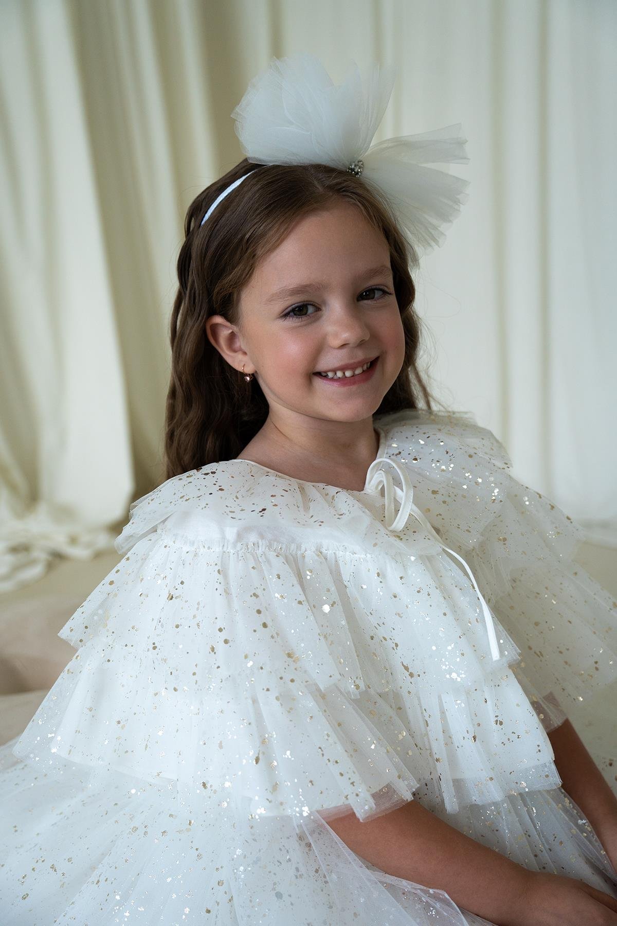 Mini Celebrities White Sparkle Cape