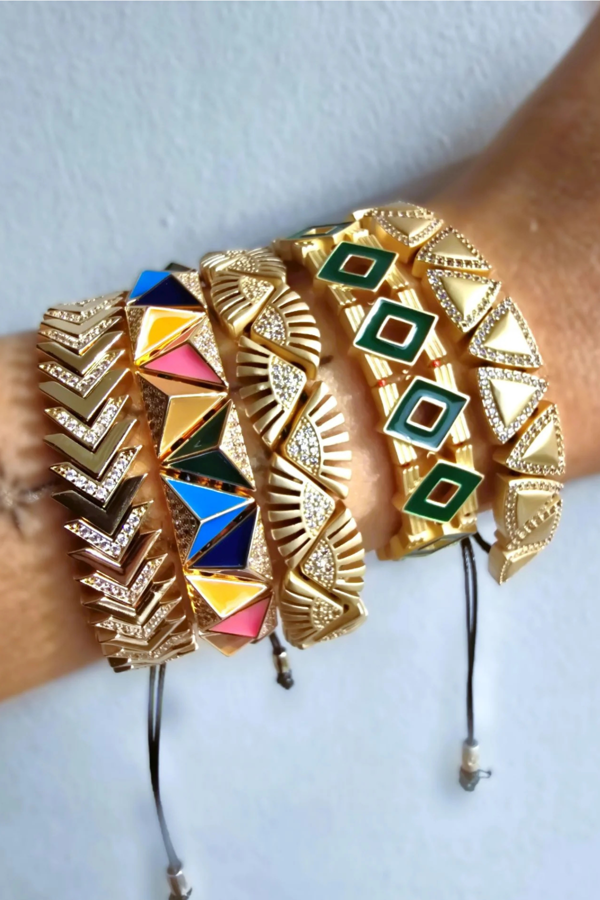 Seen By Seda Juju Bileklik / Taşlı Üçgen, Gold SN-18220