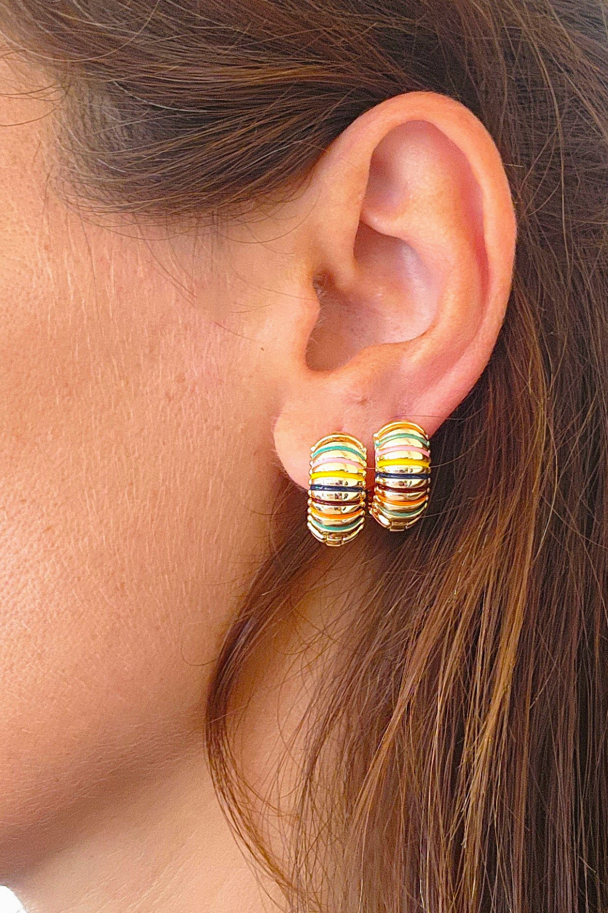 Seen By Seda Renkli Midye Küpe, Gold SN-18205