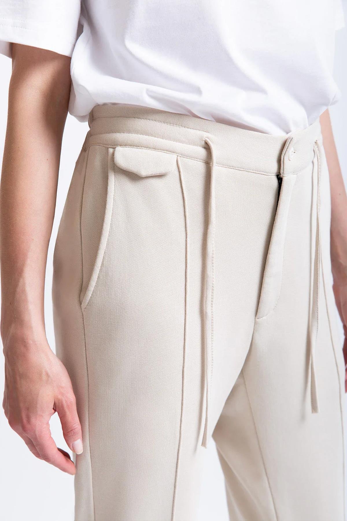 Uniqvibe Organik Pamuklu Krem Rengi Kadın Sweatpant