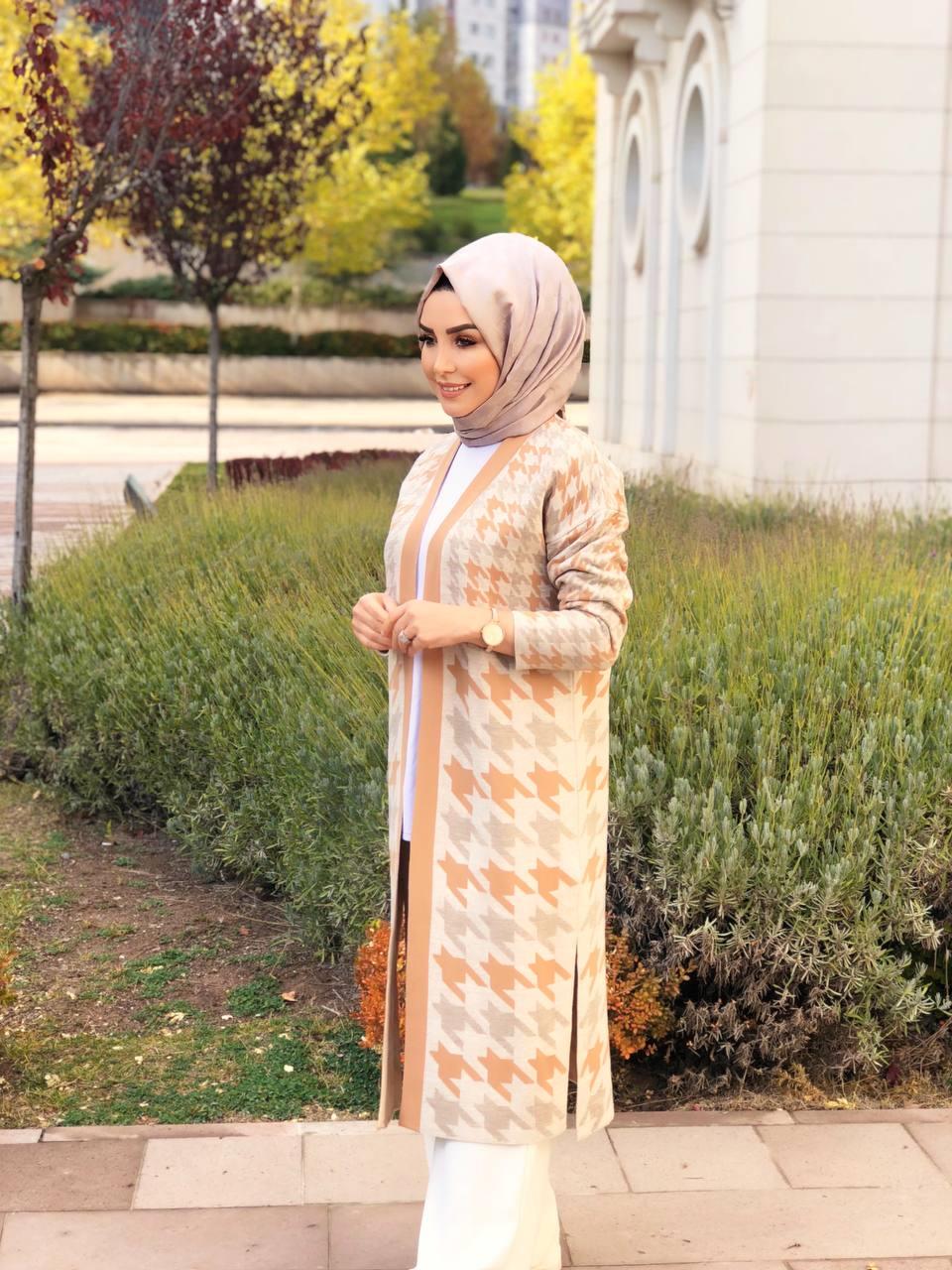 Safiye Başol Hırka