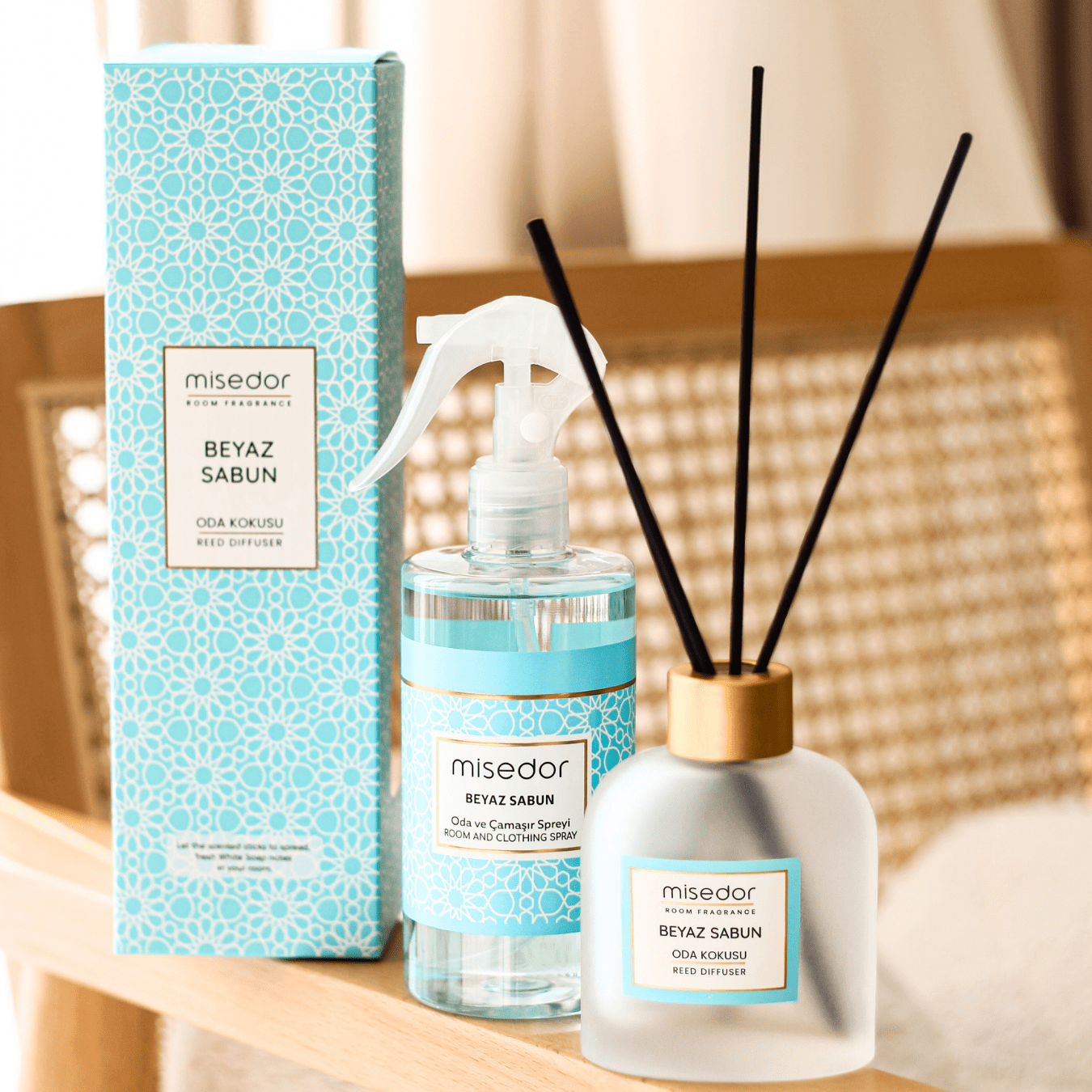 Misedor - Misedor Beyaz Sabun Çubuklu Oda Kokusu ve Oda Spreyi Seti