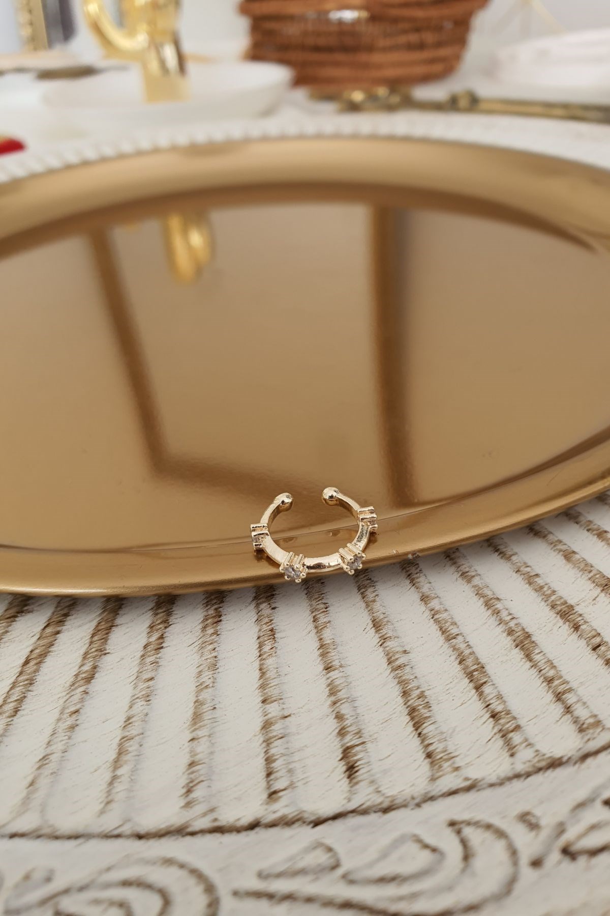 4 Taşlı Kıkırdak Küpe Gold,