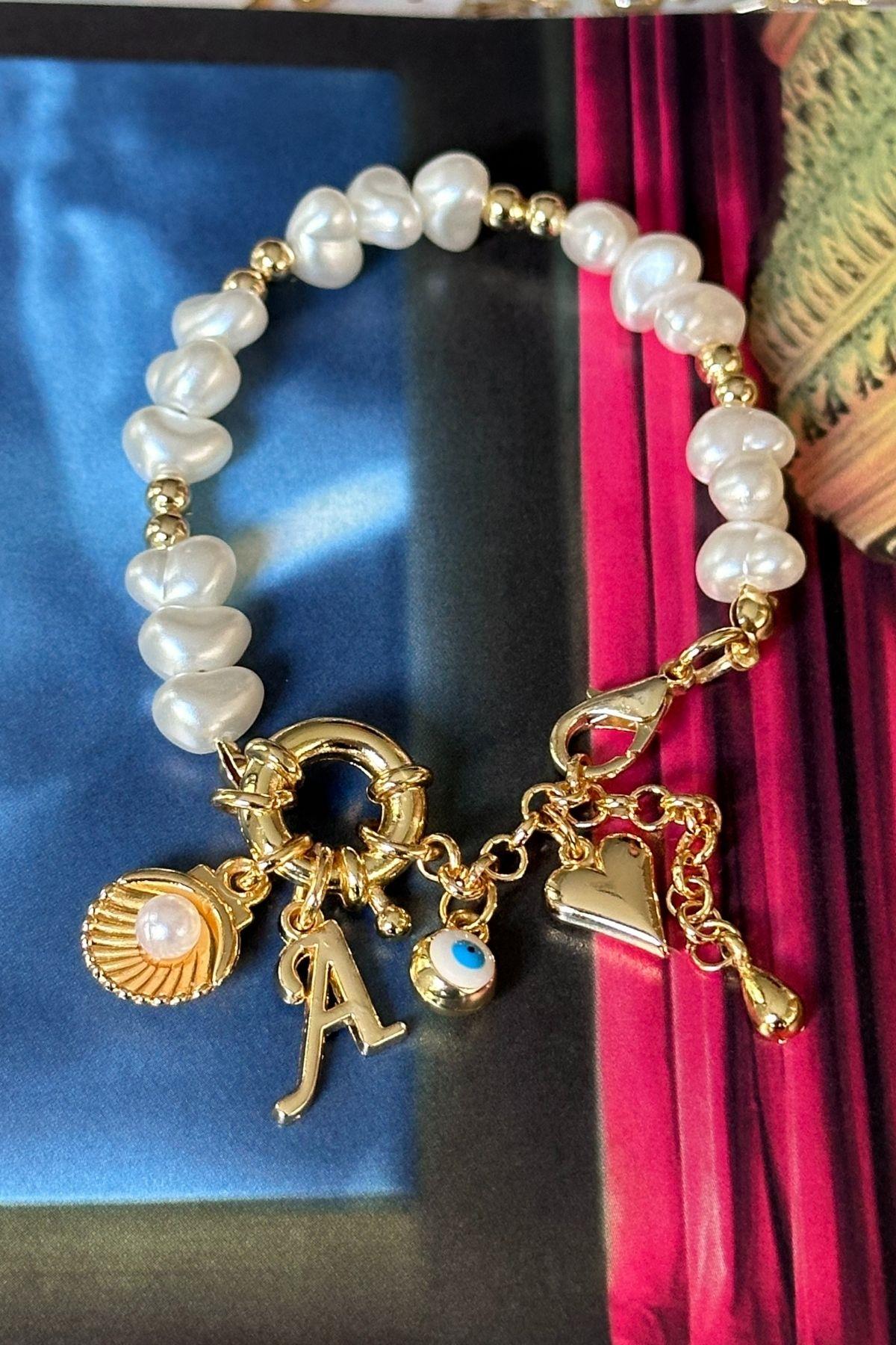 A Harfli İnci Model İstiridye,Nazar ve Kalp Sallantılı Tasarım Bileklik