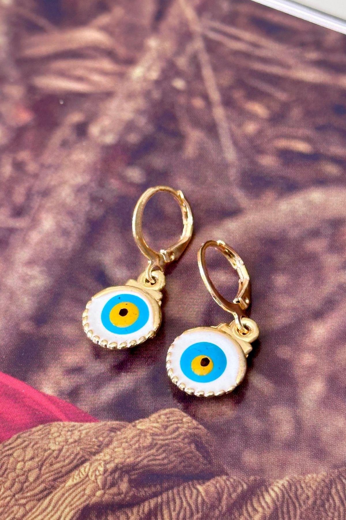 Beyaz Mineli İstiridye Nazar Küpe