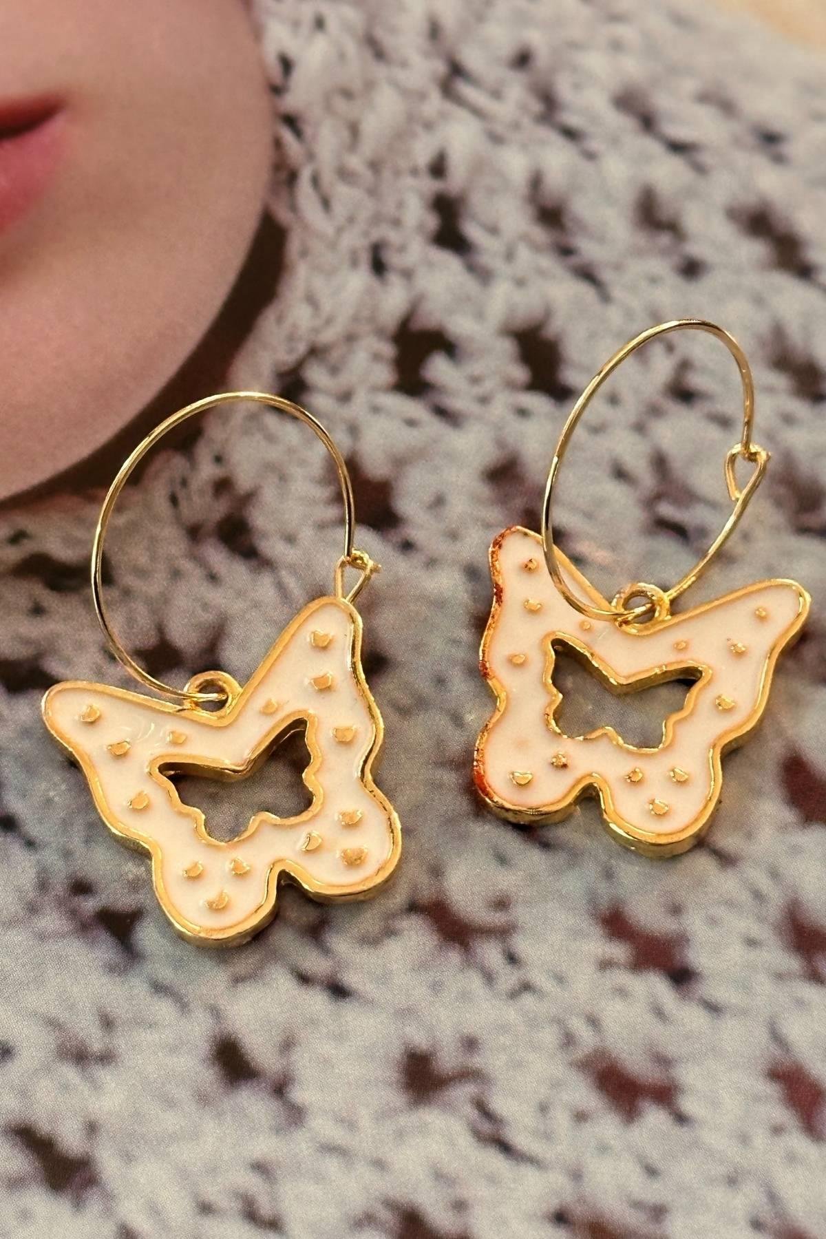 Beyaz Mineli Kelebek Küpe