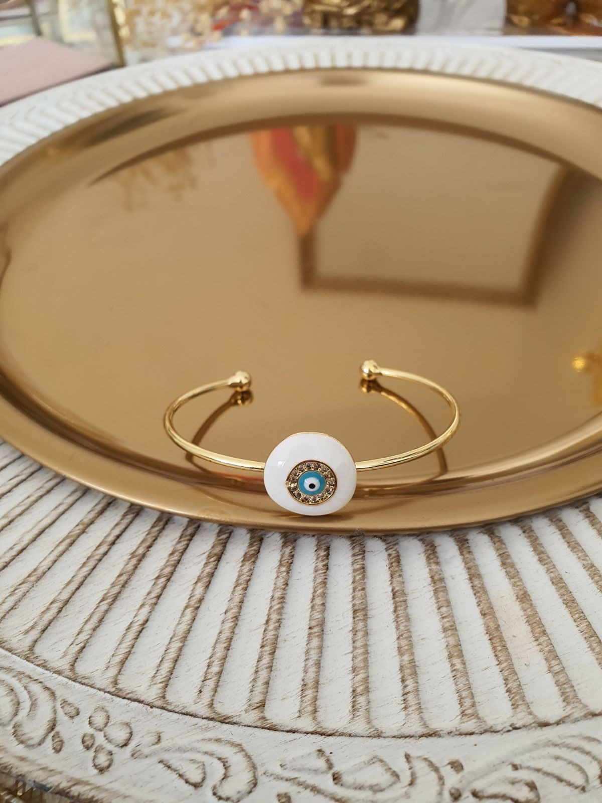 Beyaz Mineli Nazar Model Altı Açık Kelepçe Gold