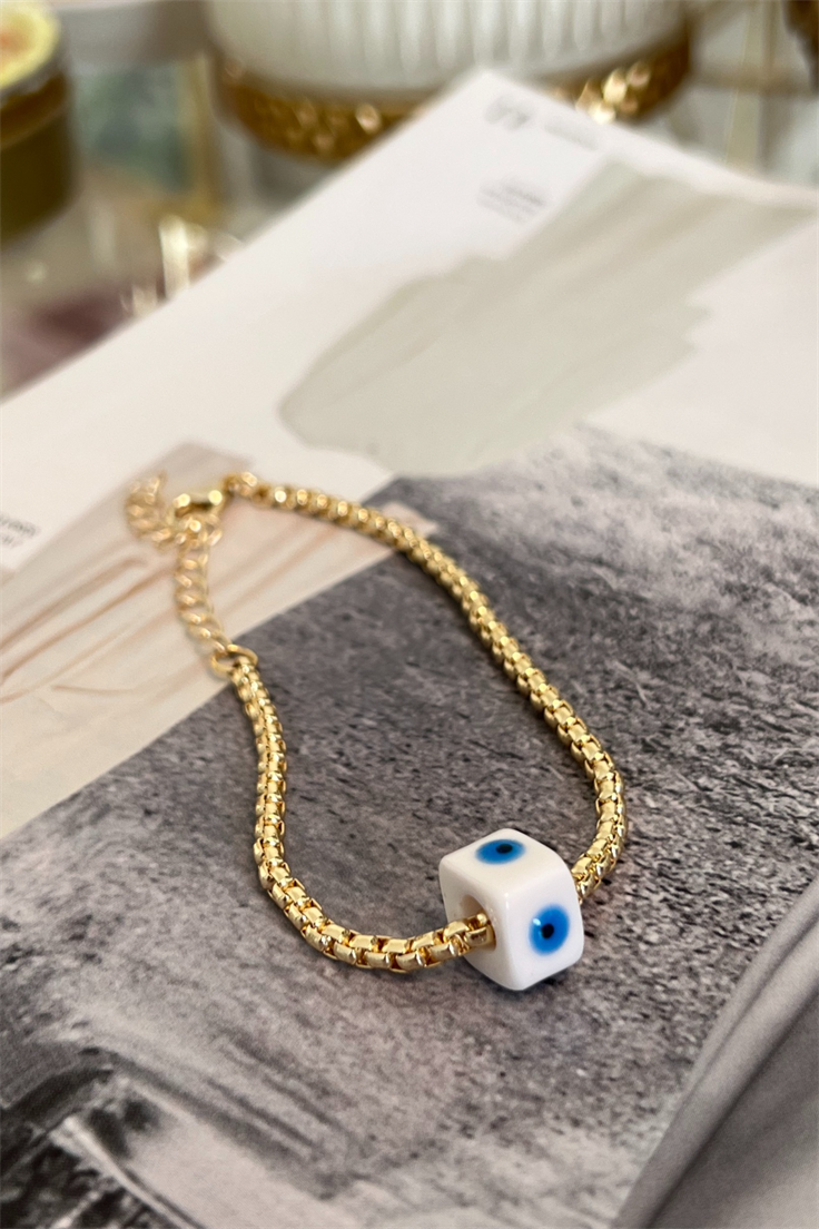 Beyaz Nazar Nostalji Boncuklu Yılan Zincir Model Künye Gold