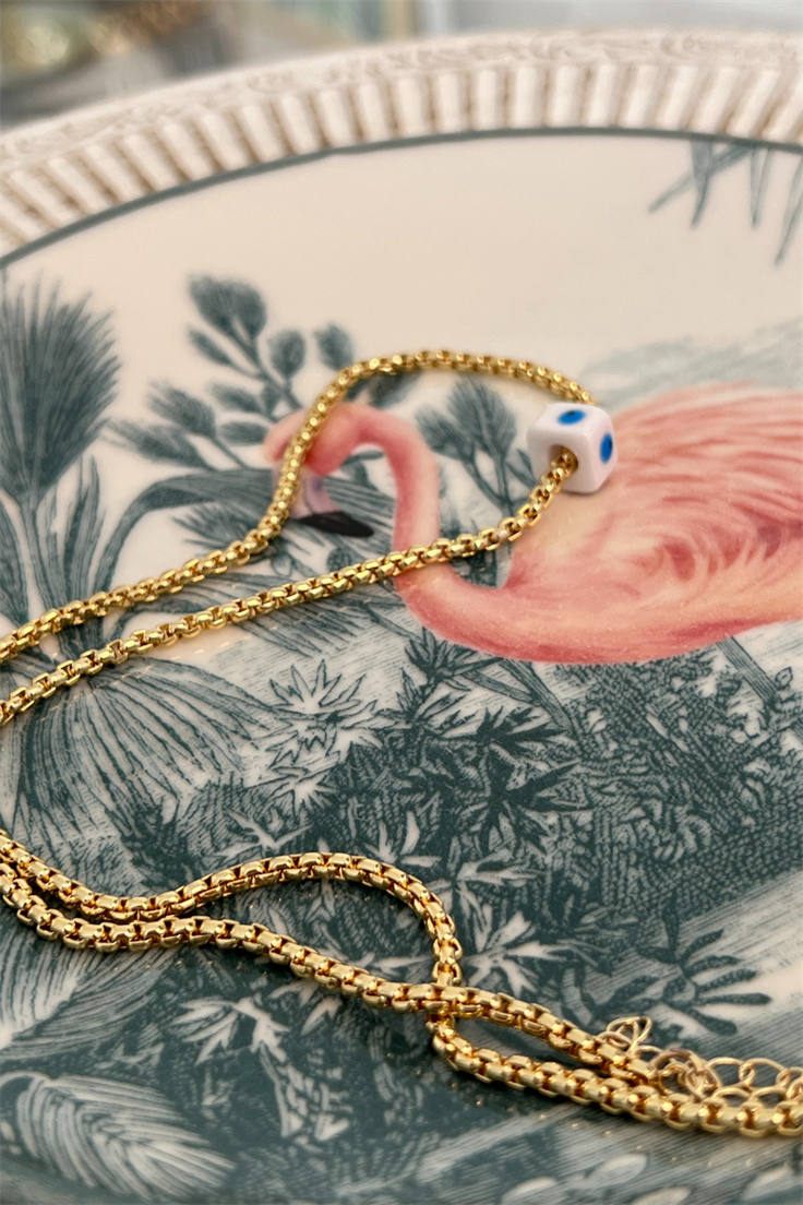 Beyaz Nazar Nostalji Boncuklu Yılan Zincir Model Kolye Gold