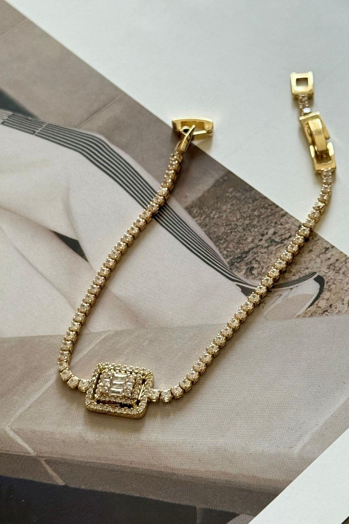 Çelik Baget Zirkon Taşlı Bileklik