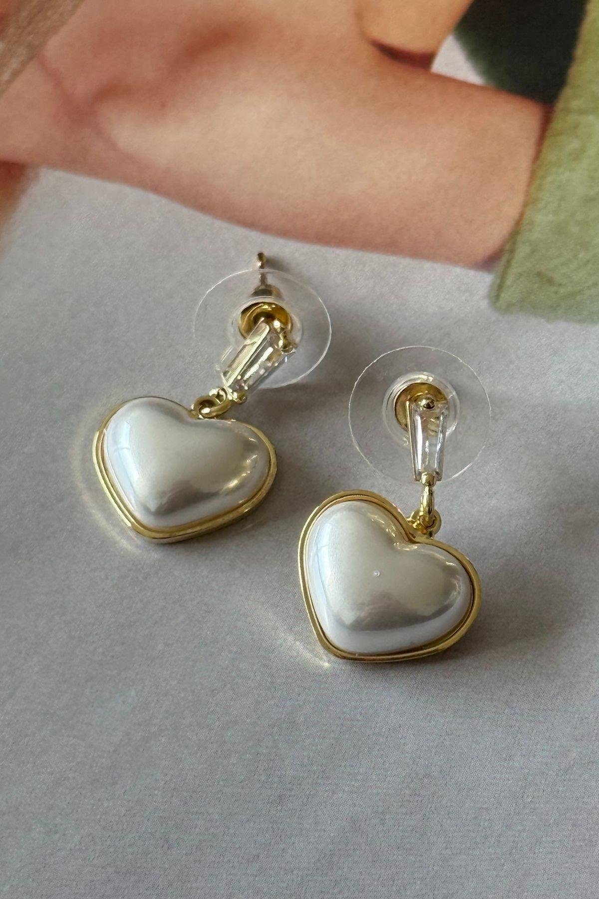 Çelik İncili Kalp Küpe