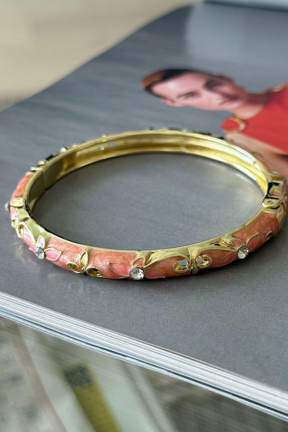 Çelik Mineli Parlak Renkli Çiçek Kelepçe