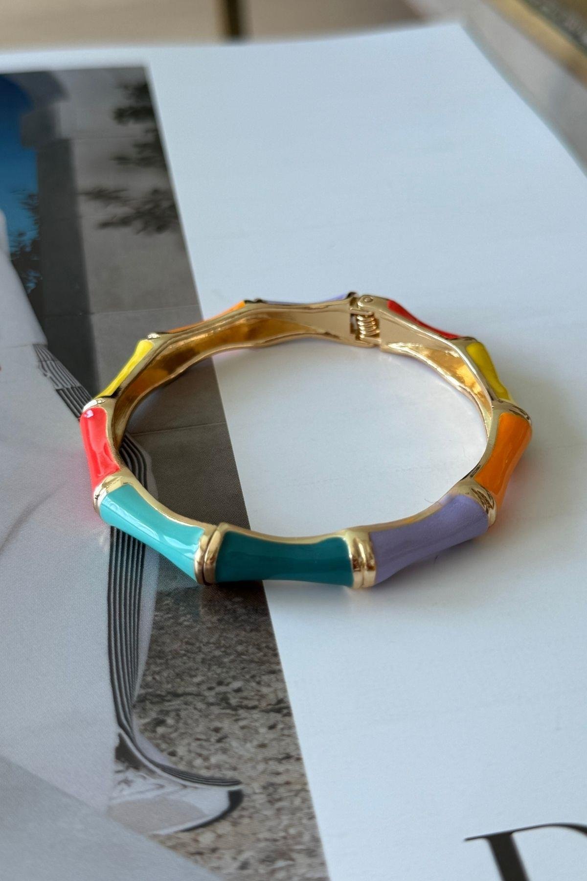 Çelik Renkli Kelepçe