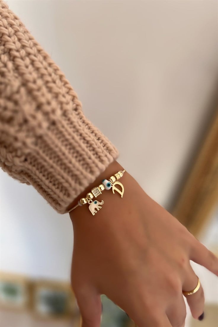 D Harfli ve Beyaz Mineli Fil Figürlü Nazar Bileklik Gold