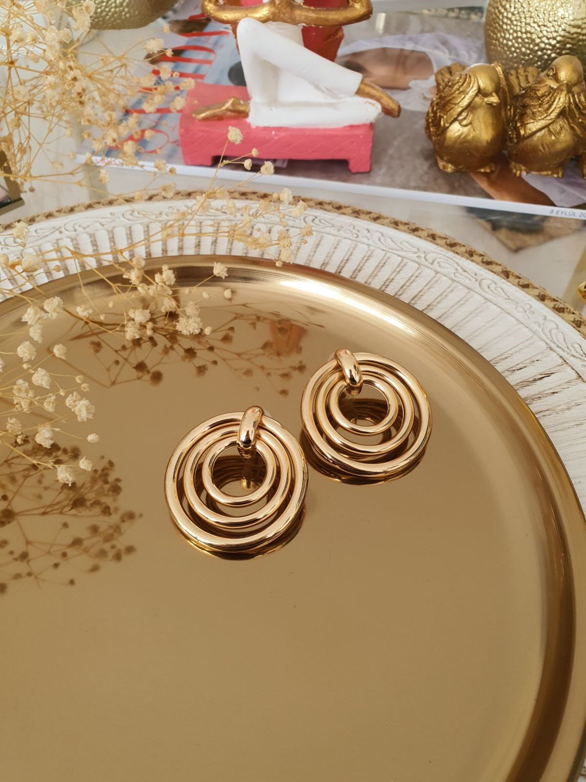 Daire Model Sıralı Küpe Gold