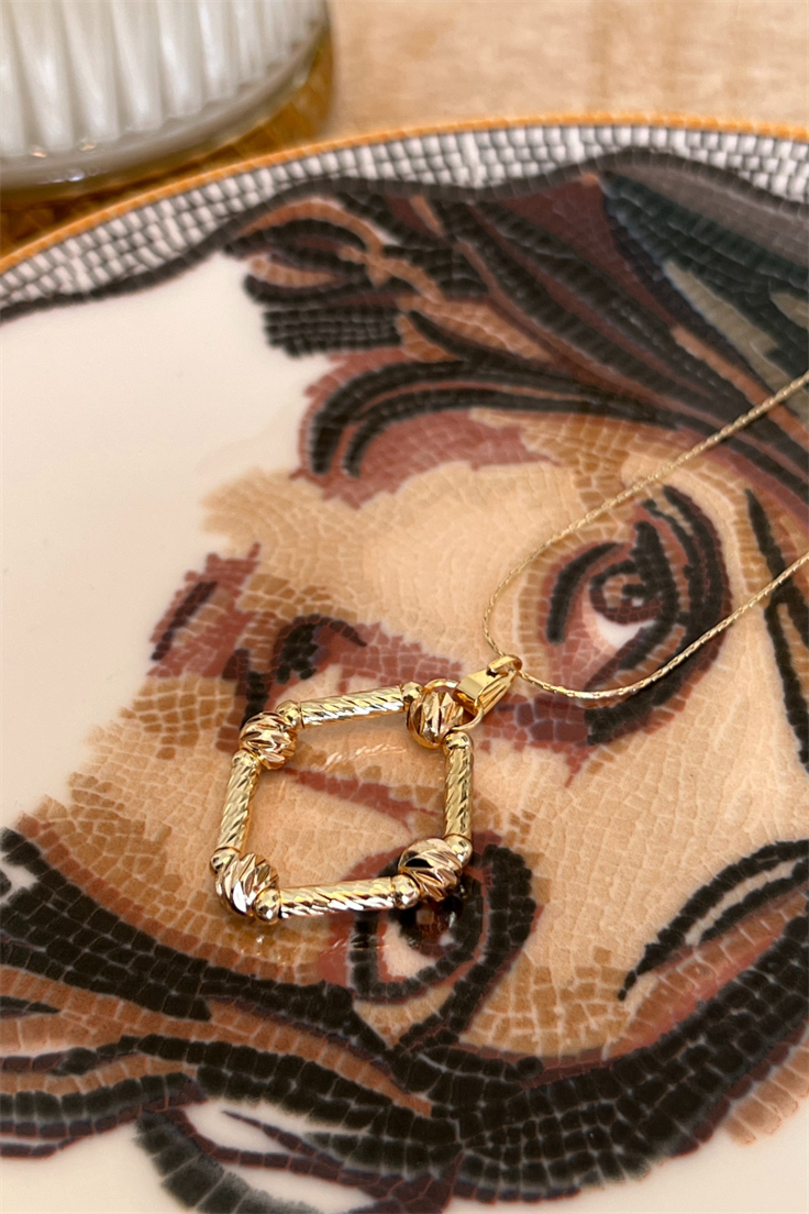 Dorika Baklava Model İnce Zincirli Kolye Gold