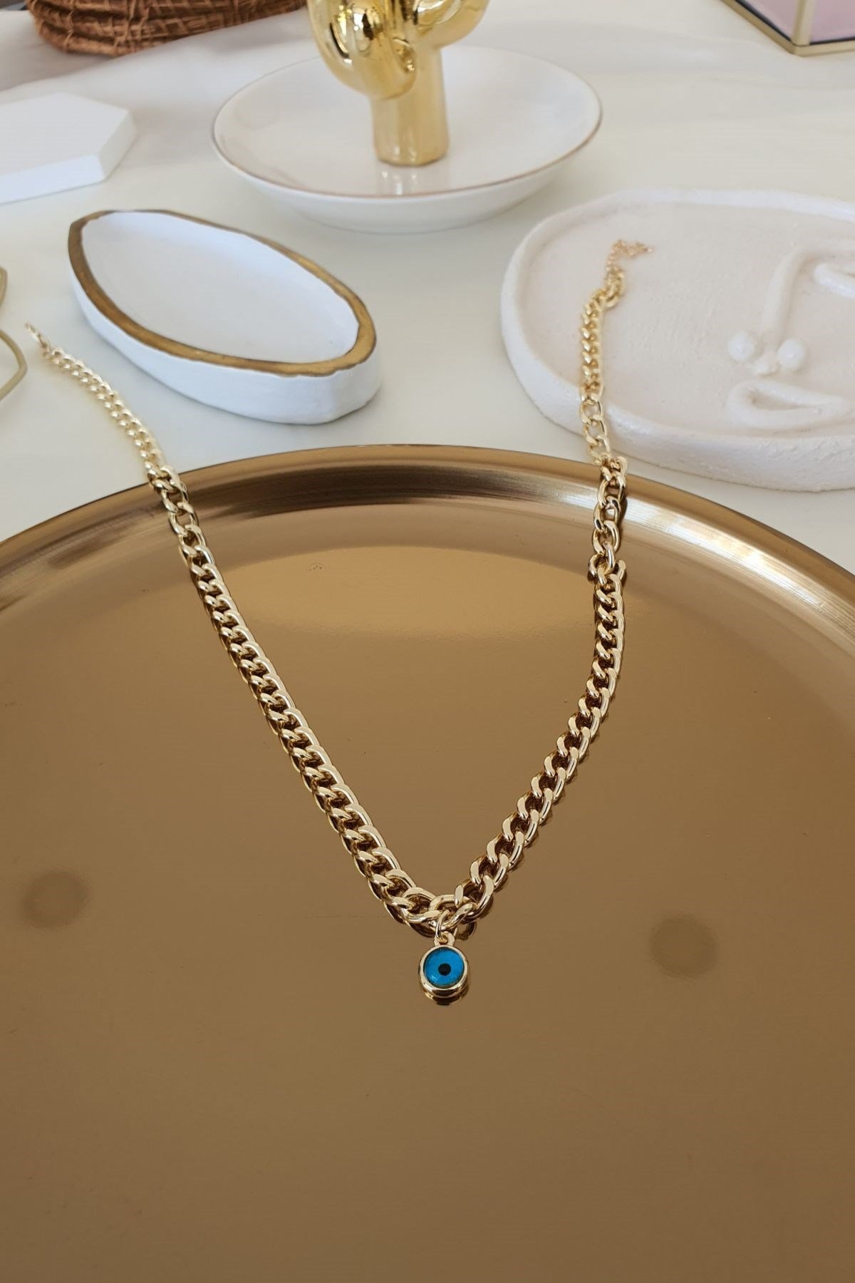 Düz Zincir Nazar Sallantılı Kolye Gold