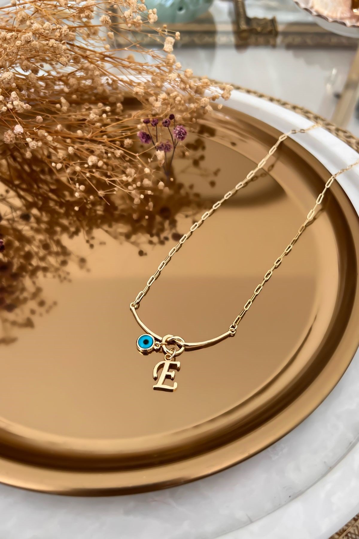 E Harfli ve Nazar Sallantılı Düğüm Kolye Gold