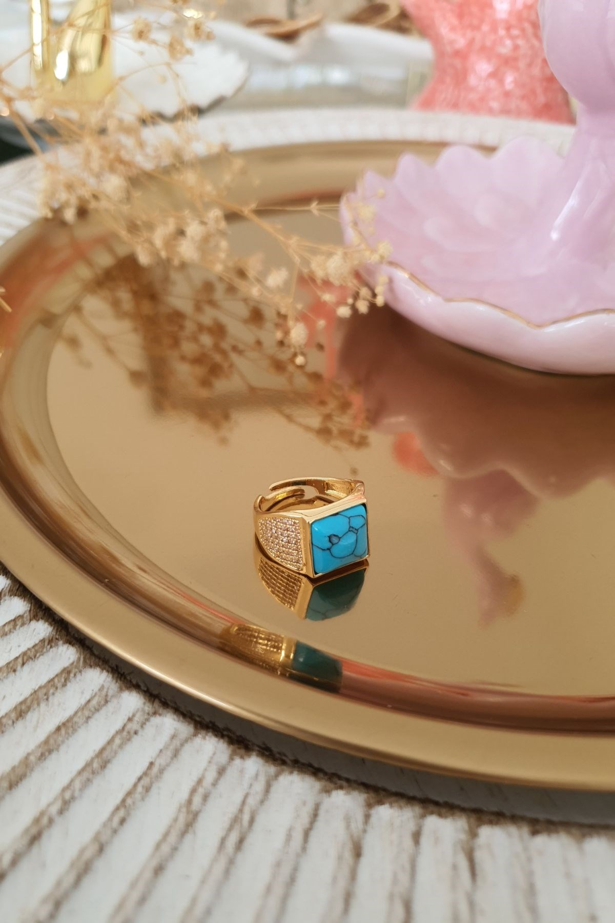 Firuze Taşlı Kare Model Yüzük Gold
