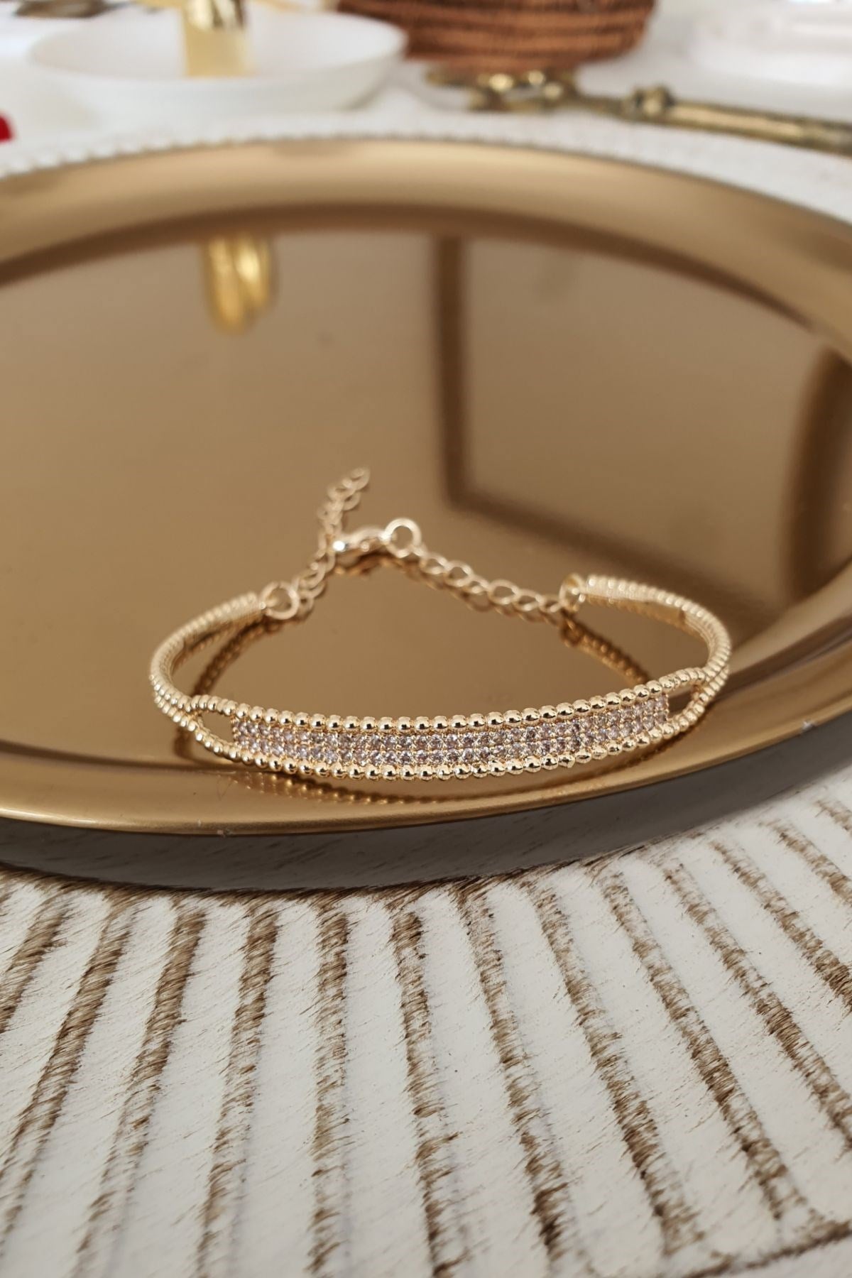 Full Zirkon Taşlı Dikdörtgen Model Bileklik Gold