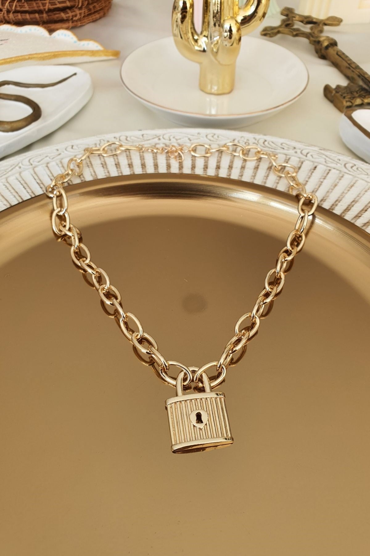 Gold Plaka Kilit Kolye Gold
