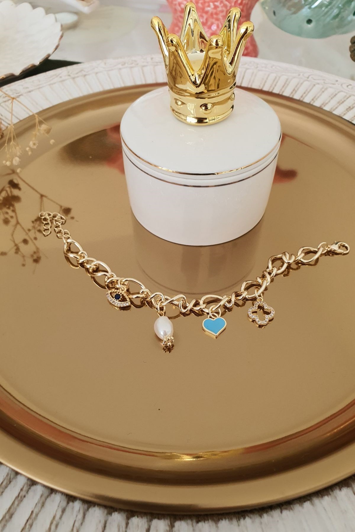 Göz İnci Kalp Ve Yonca Sallantılı Bileklik Gold